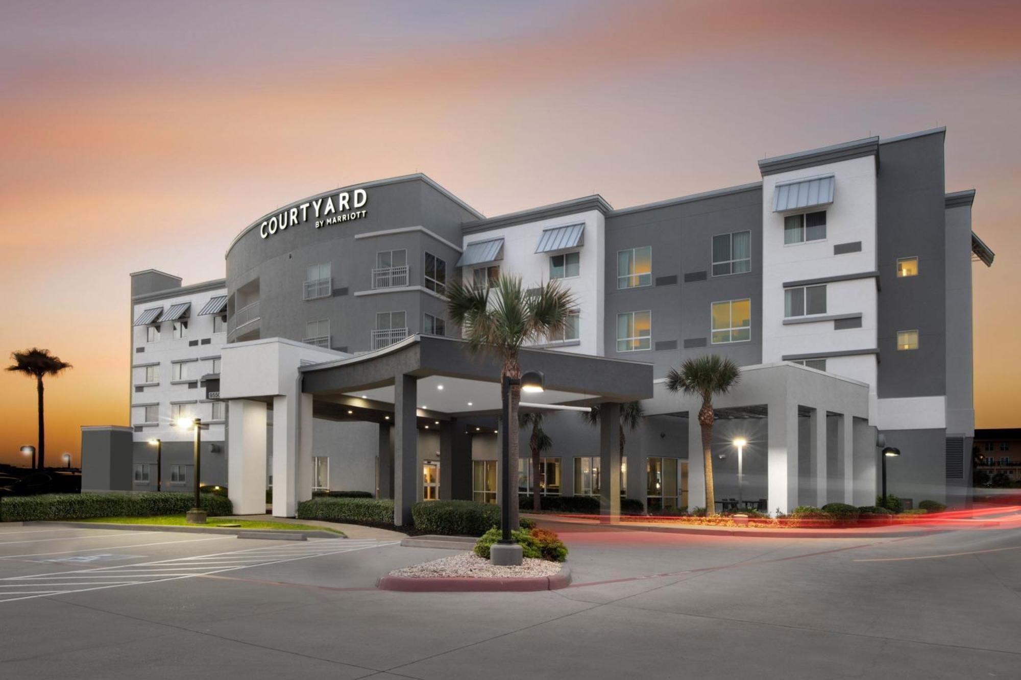 Courtyard By Marriott Galveston Island Hotel Exterior photo