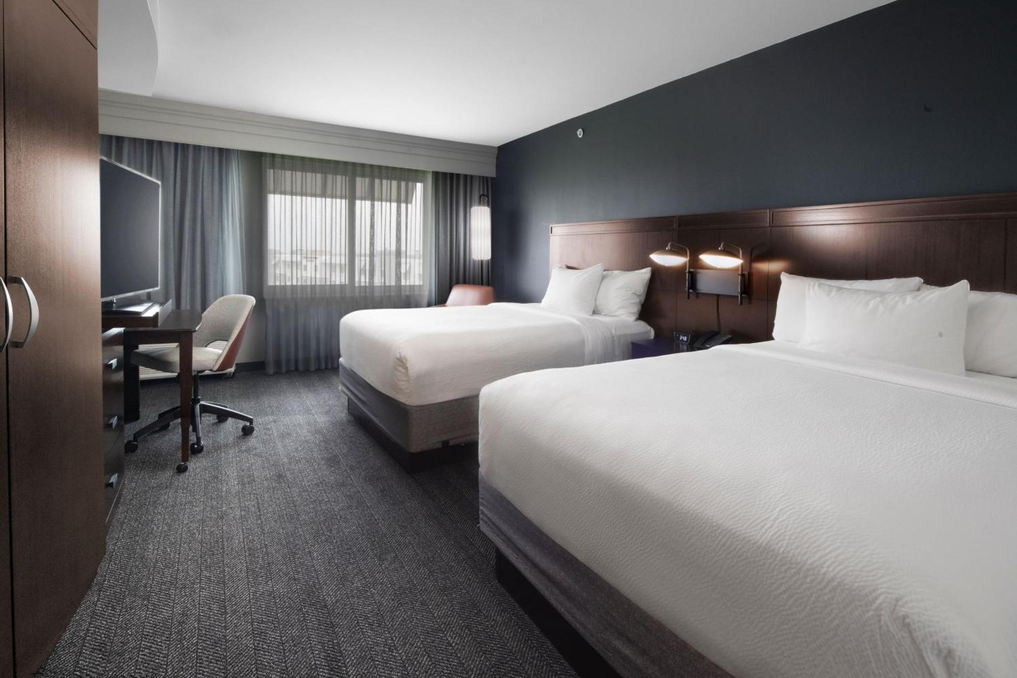 Courtyard By Marriott Galveston Island Hotel Exterior photo